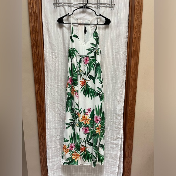 Gibson Hi Sugarplum Palm Springs Festival
Maxi Dress size XS - Picture 7 of 13